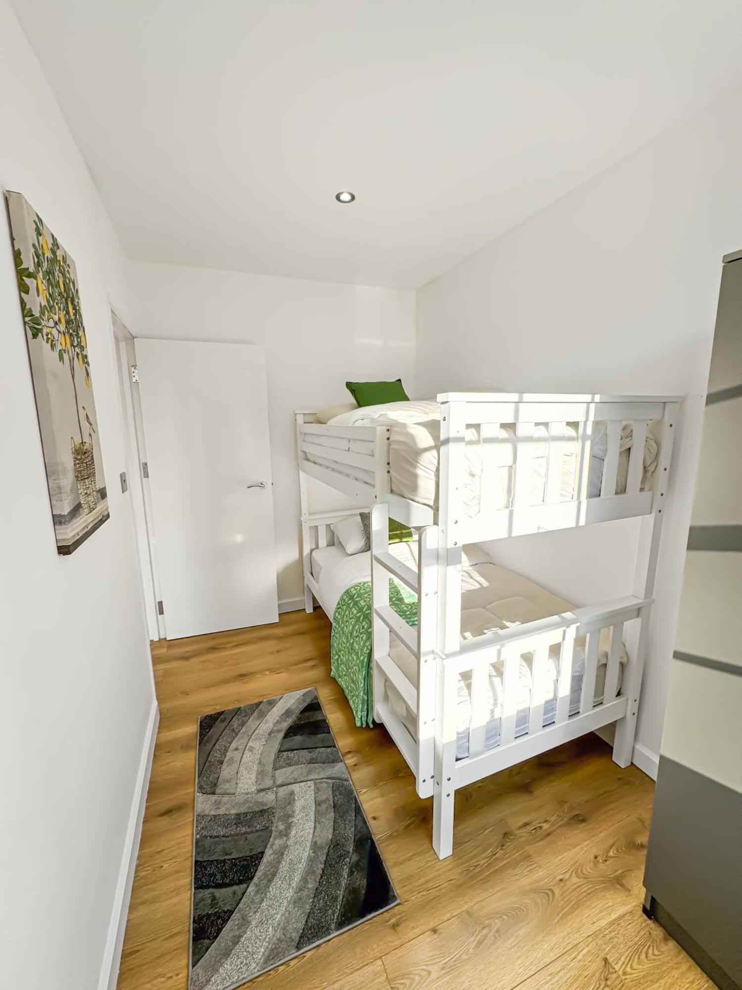 Luxury Flat For 6 - 5 Min Walk From Camden Market Hw4 لندن المظهر الخارجي الصورة