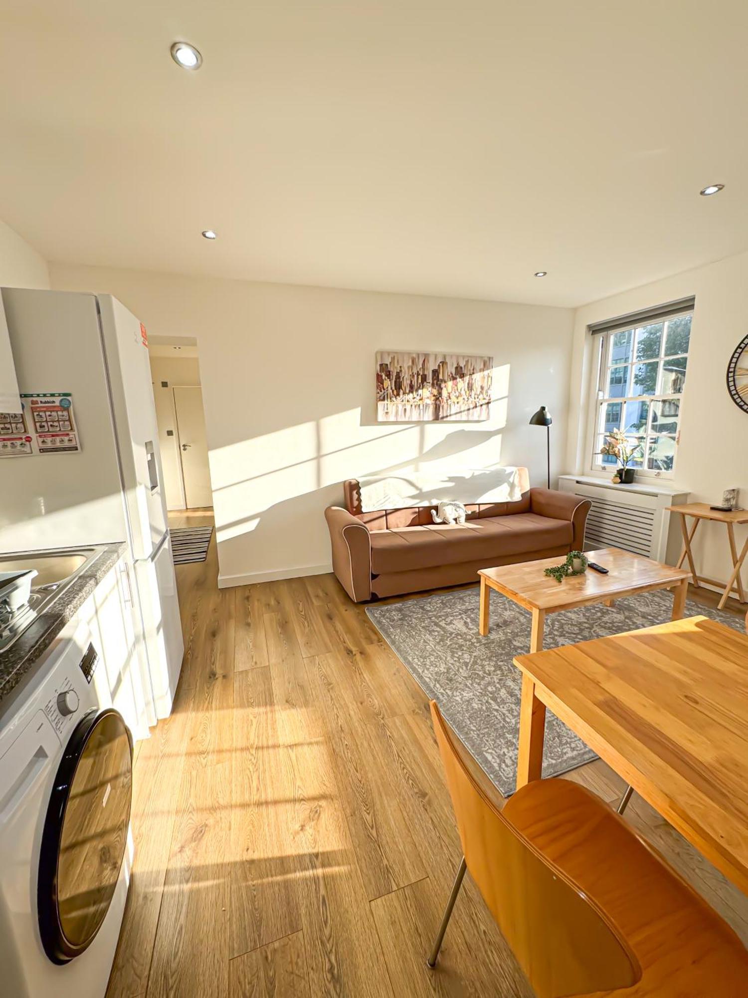 Luxury Flat For 6 - 5 Min Walk From Camden Market Hw4 لندن المظهر الخارجي الصورة