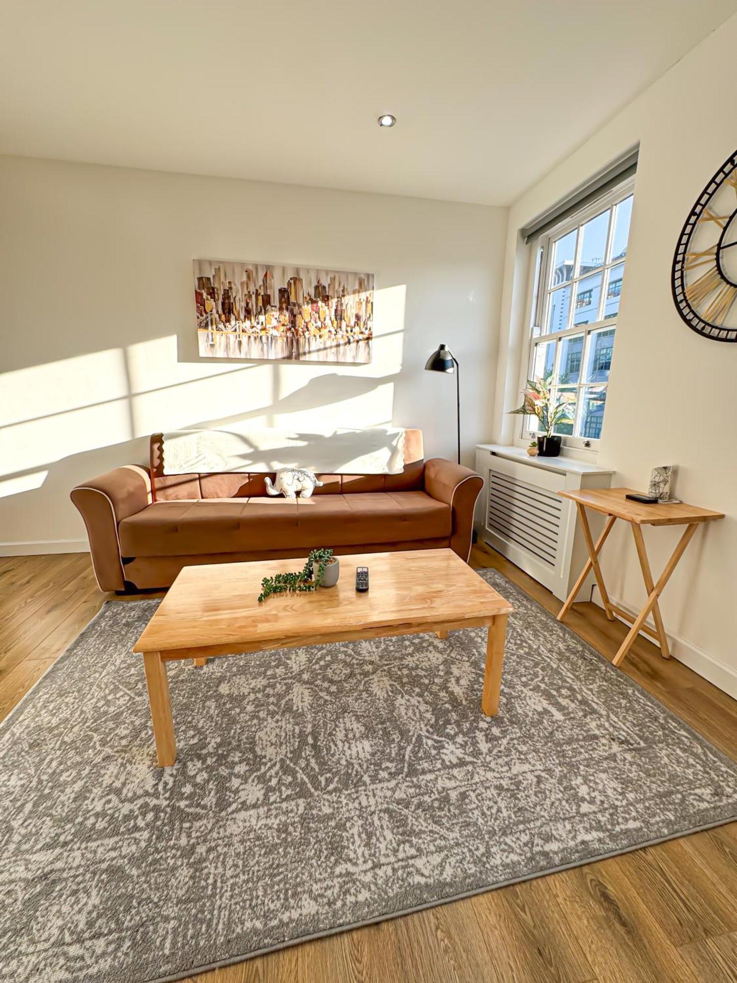 Luxury Flat For 6 - 5 Min Walk From Camden Market Hw4 لندن المظهر الخارجي الصورة