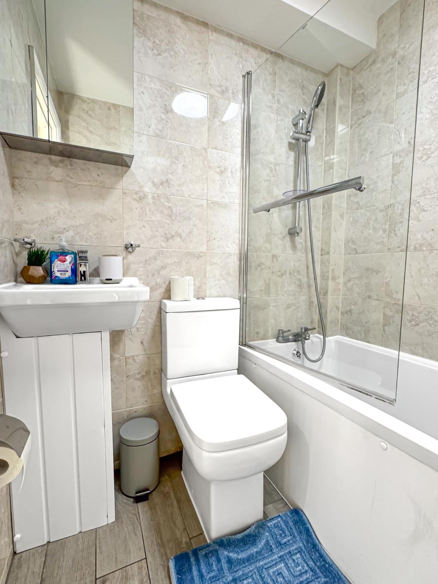 Luxury Flat For 6 - 5 Min Walk From Camden Market Hw4 لندن المظهر الخارجي الصورة