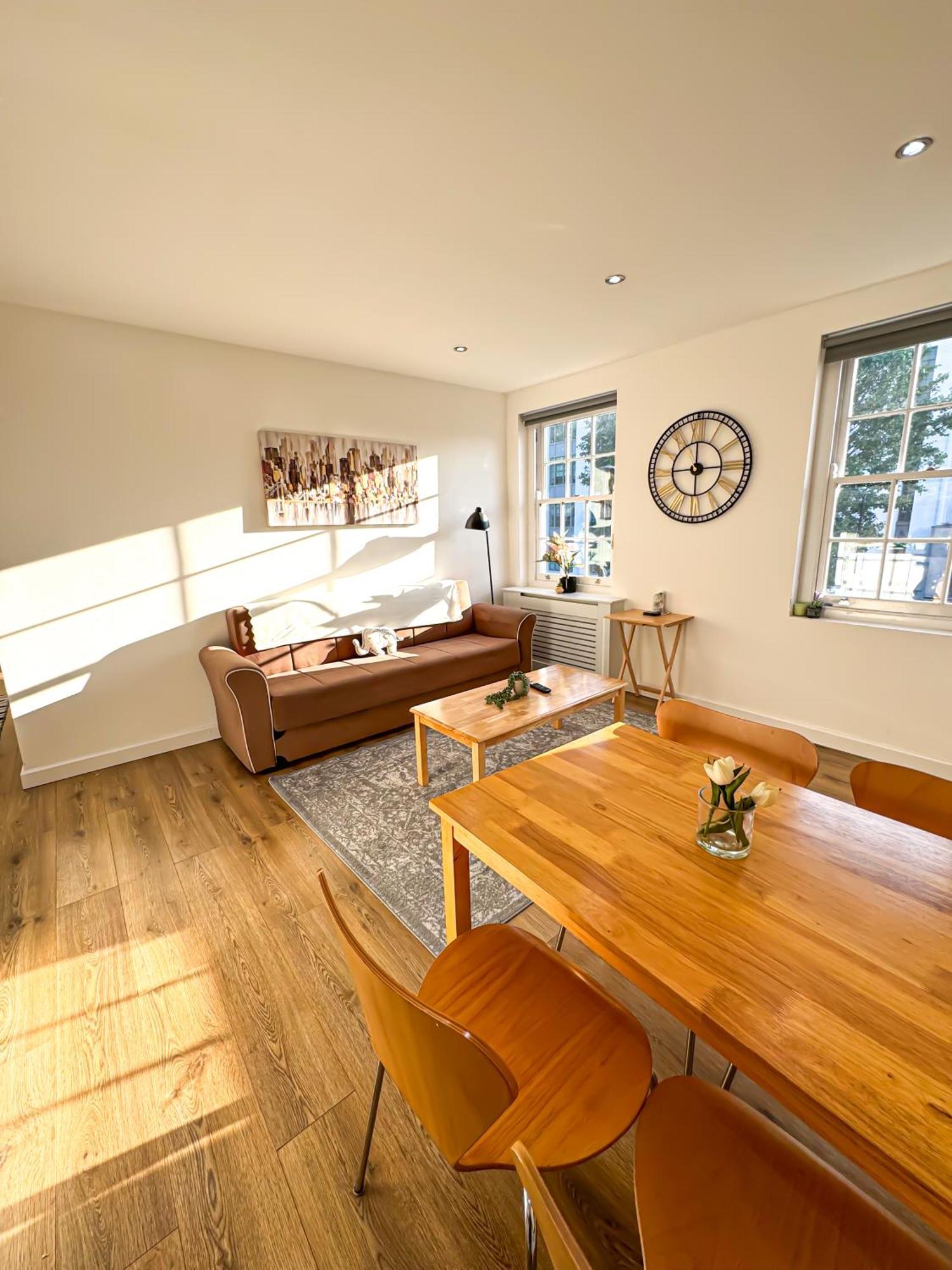 Luxury Flat For 6 - 5 Min Walk From Camden Market Hw4 لندن المظهر الخارجي الصورة